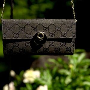 Black Gucci Continental canvas wallet 🖤